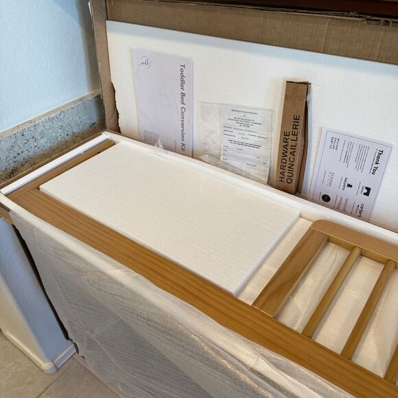 NEW Davinci Crib to Toddler Bed Conversion Kit Rail for Hayley/Birdie Honey - Picture 4 of 6